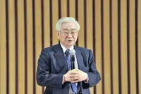 Toshihide Maskawa