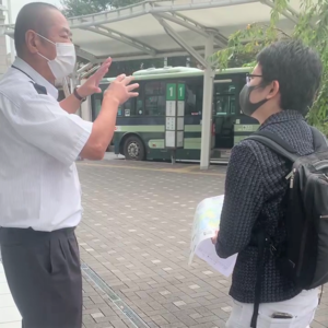 Fieldwork in Tajimi. Students visited different locations around the city to find problems and asked residents their opinions (Photo credit: Masaya Ise)