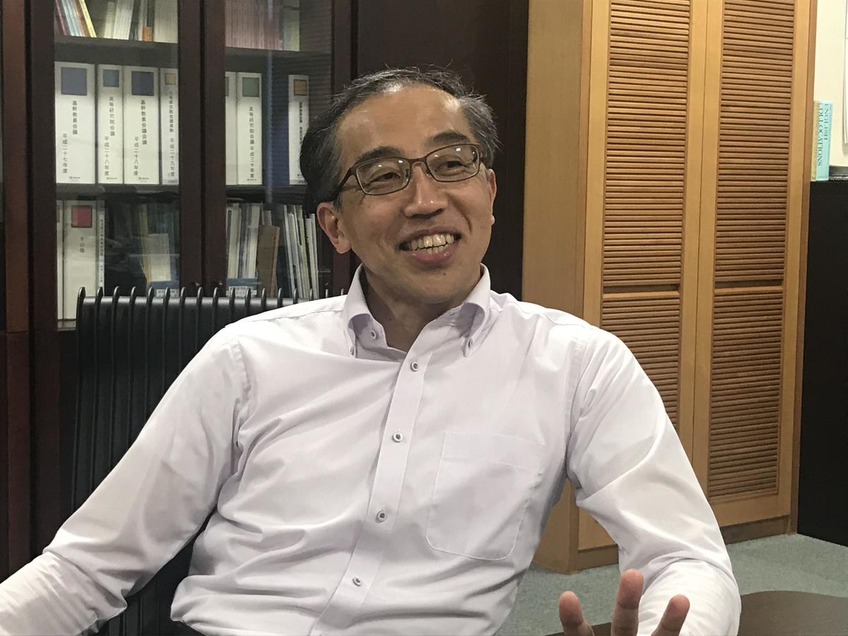 Yoshiyuki Suto, Director of the Institute for Advanced Research. While working to foster young and motivated inter-disciplinary researchers, he is also researching cultural interactions between Egypt and Greece.