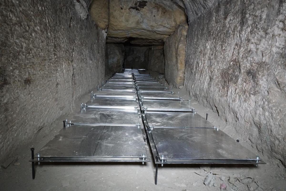 Installed nuclear emulsion detectors