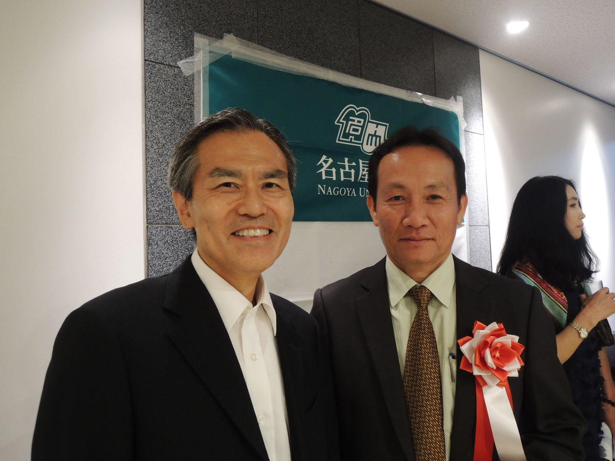 Ngin Chhay from Cambodia (Right) completed his PhD under the supervision of Professor Kazuhito Kawakita