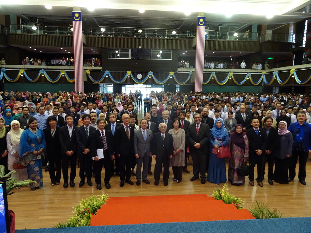 Lecture audience with Prof. Maskawa