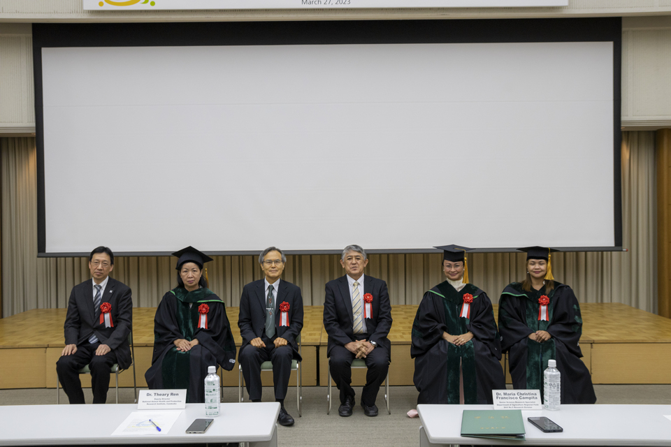 From left: Professor Satoru Tsuchikawa, Dr. Theary Ren, Professor Kazuhito Kawakita, Professor Akira Yamauchi, Dr. Joy Barraquias Banayo and Dr. Maria Christina Francisco Campita