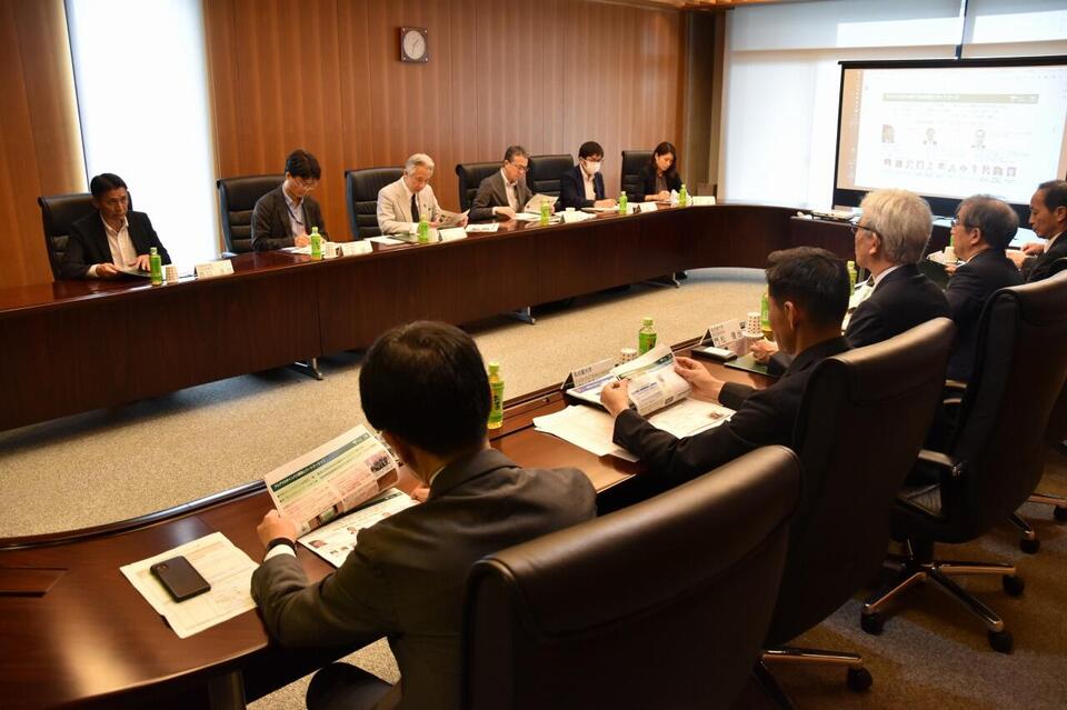Meeting with Nagoya University representatives