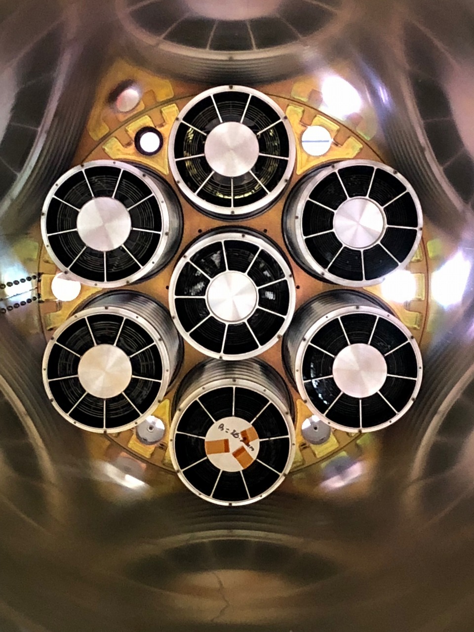 Seven X-ray grazing-incidence mirrors. &copy; FOXSI-3 team