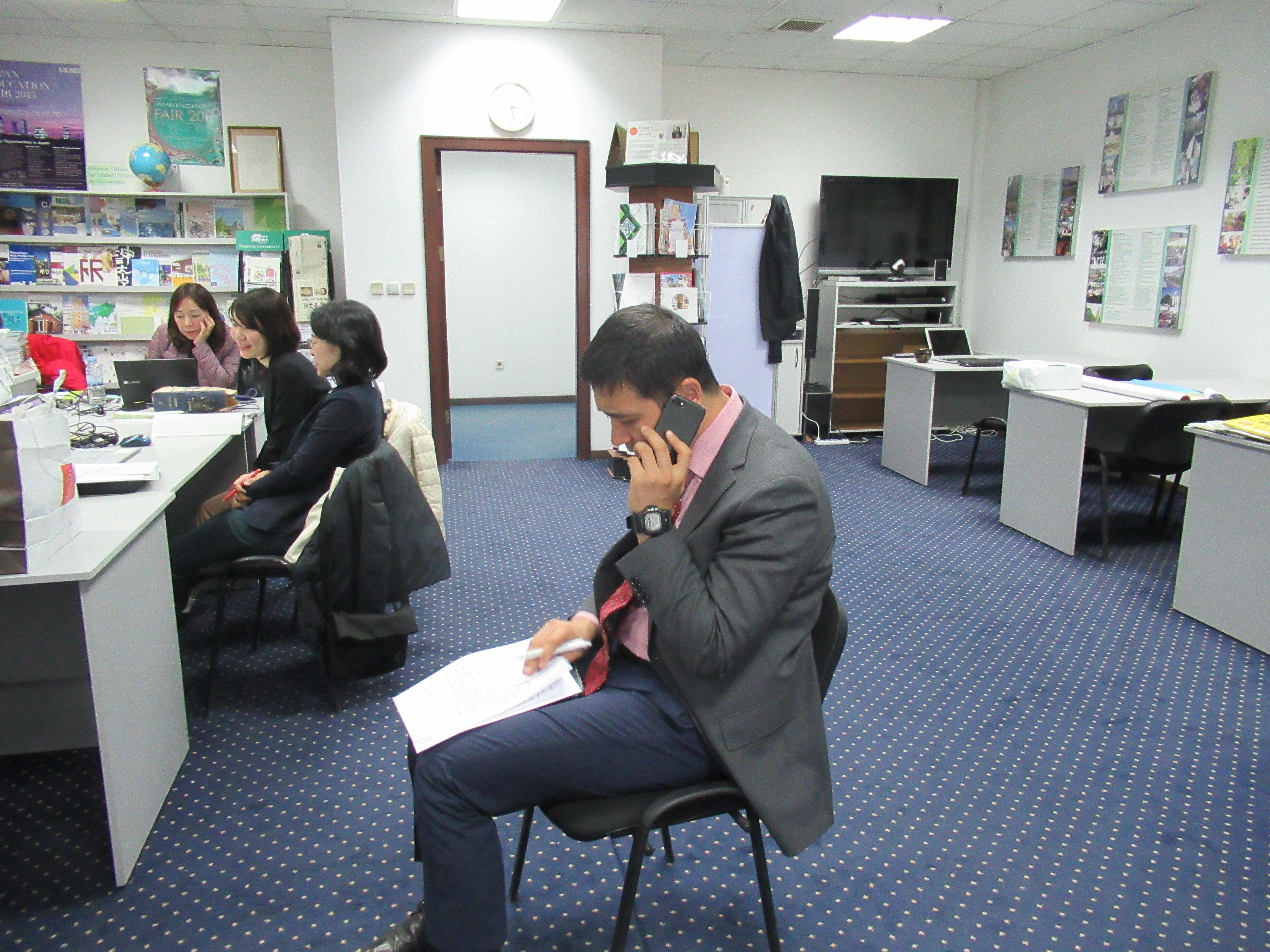 A photo at the Nagoya University Uzbekistan Office