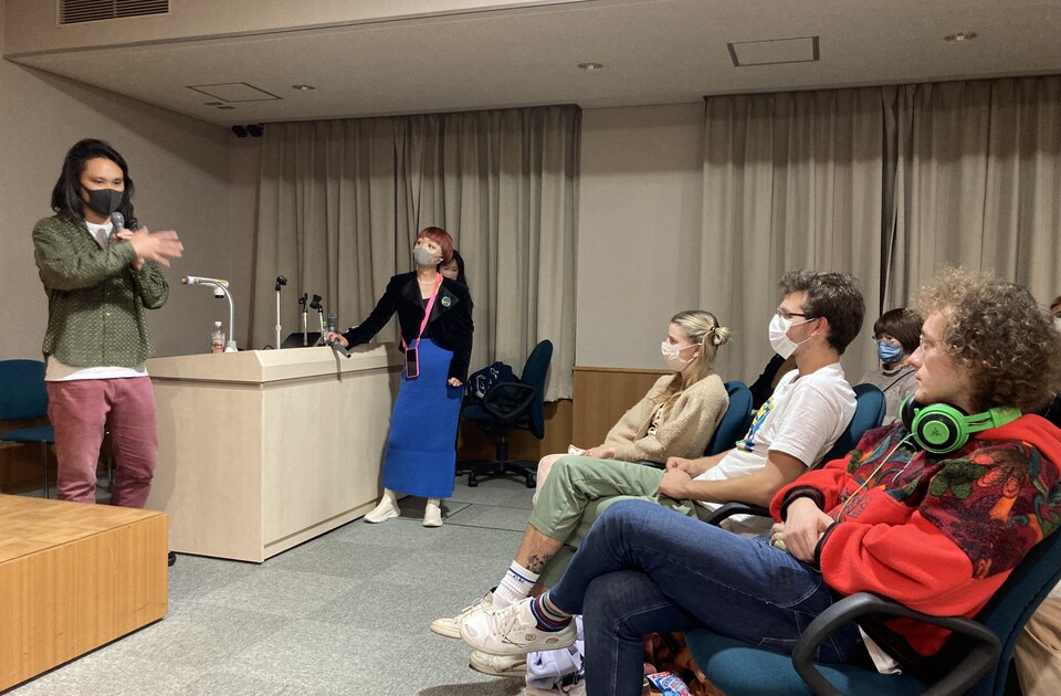 Film screening at Nagoya University as part of a cinema studies class taught by Professor Ma Ran (2nd from the left).
