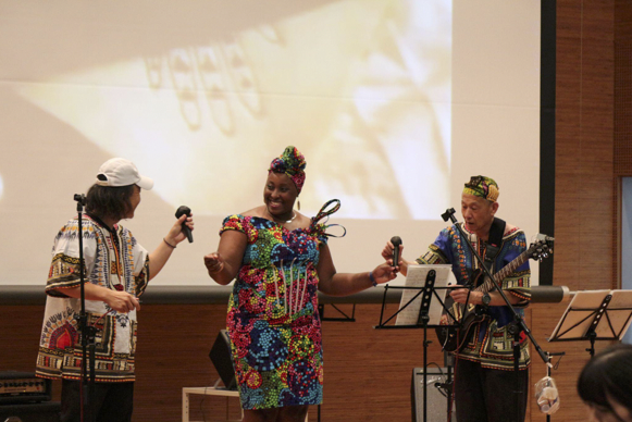 Monicah's Bounce band performance