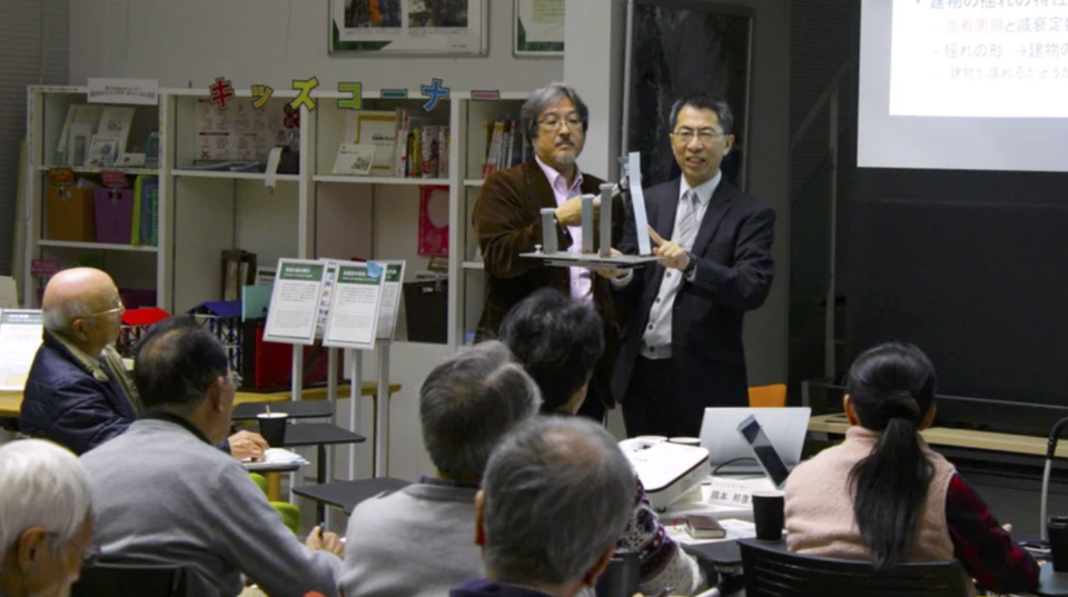 Researchers break down the science behind disaster at Disaster Mitigation Cafe