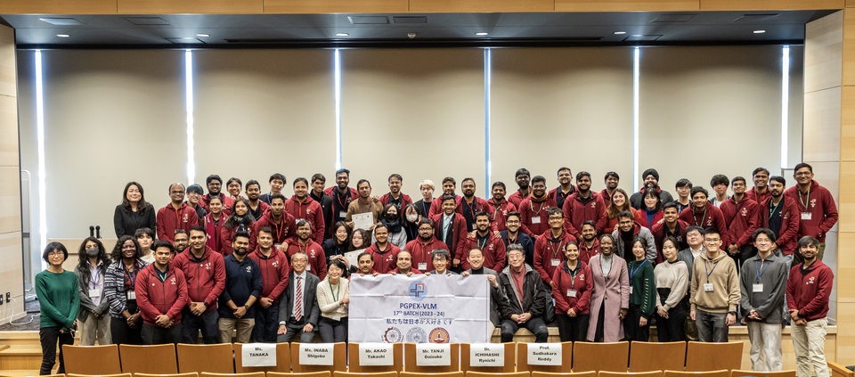 Students from India and Nagoya University with program staff following their final presentations