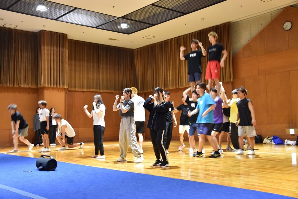 A joint practice session with Nagoya SPIDERS at Nanzan University in preparation for the opening ceremony of the Seven Universities Athletic Meet.