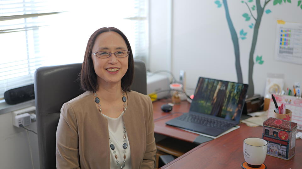 Professor Azusa Kamikouchi, Graduate School of Science, awarded Saruhashi Prize