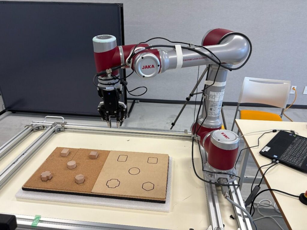A remotely-controlled robotic arm set up at the Trusco Nakayama Logistic Center "Planet Aichi"