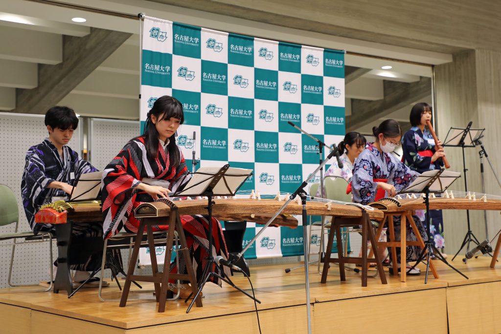 The traditional Japanese instrument club gives a performance on stage
