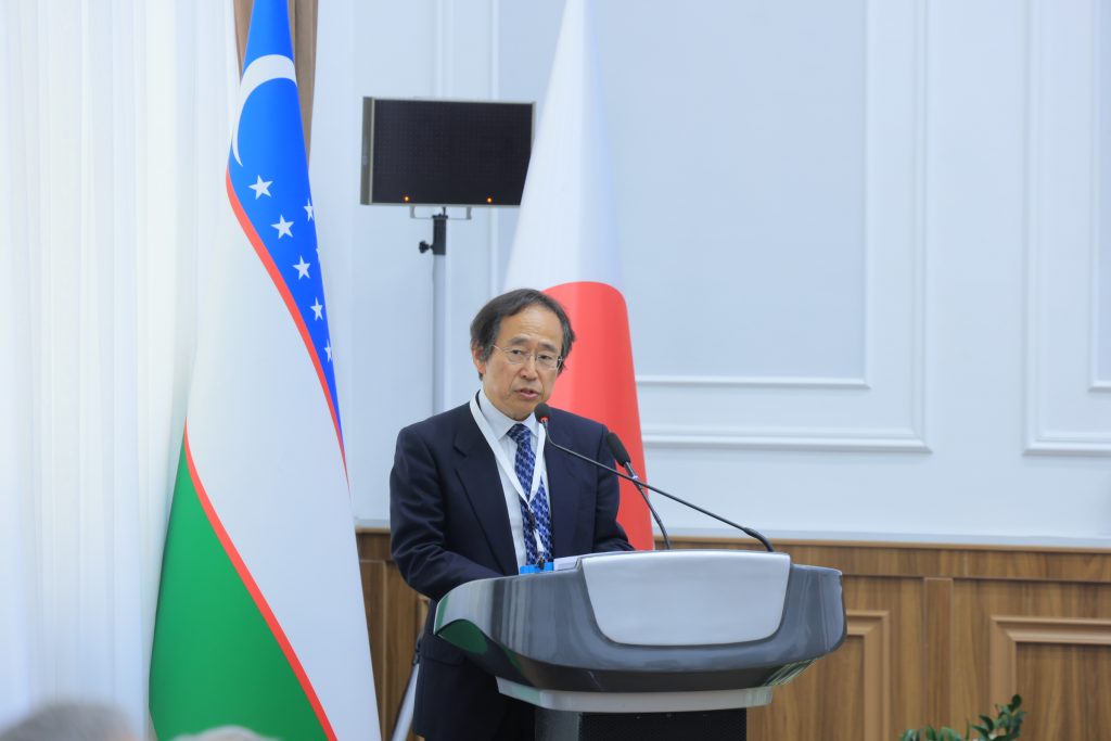 Nagoya University Disaster Mitigation Research Center Professor Yasuhiro Suzuki introduced work being done on disaster risk management.